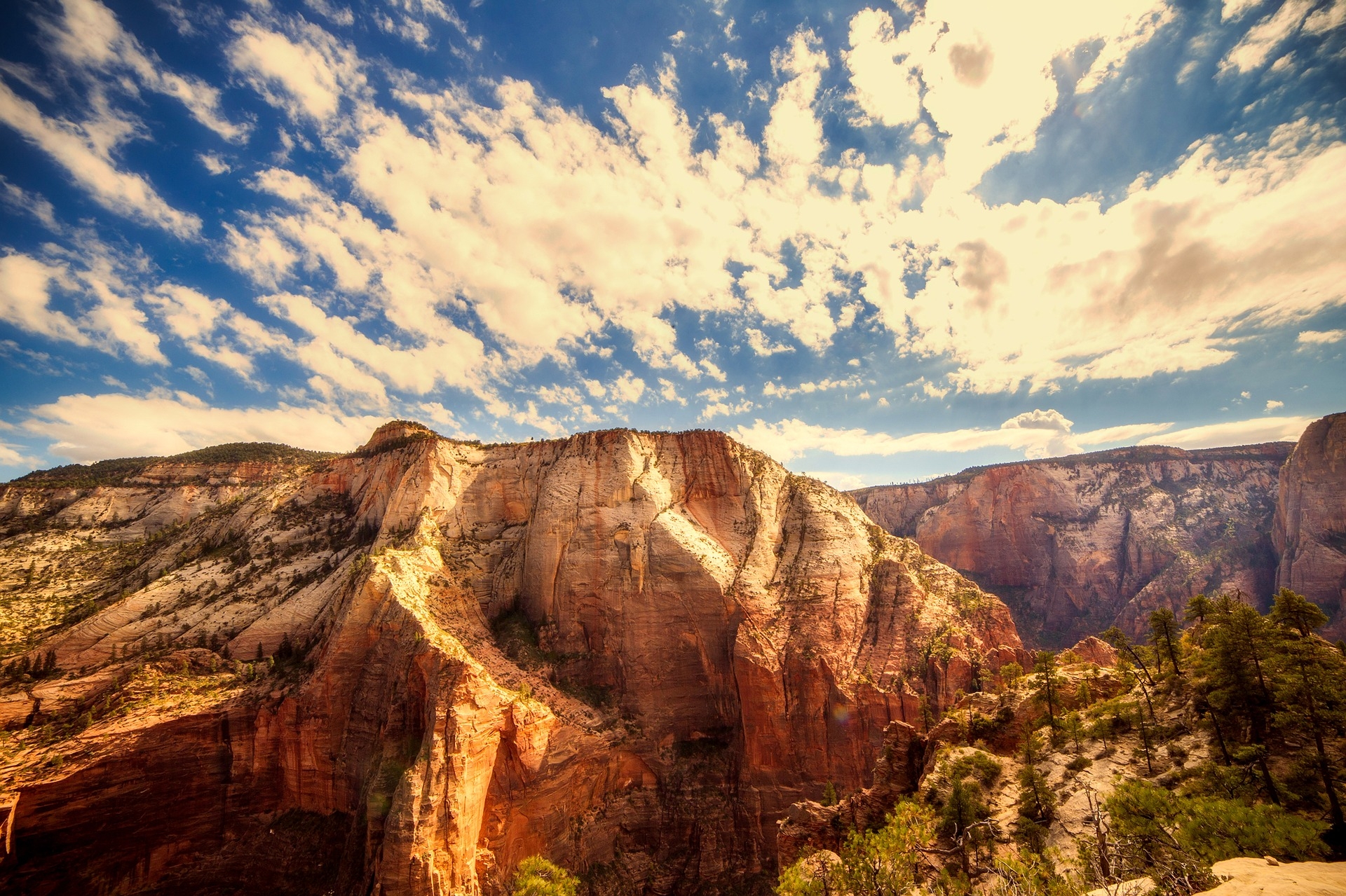 https://pixabay.com/hu/zion-national-park-utah-sky-clouds-2681378/