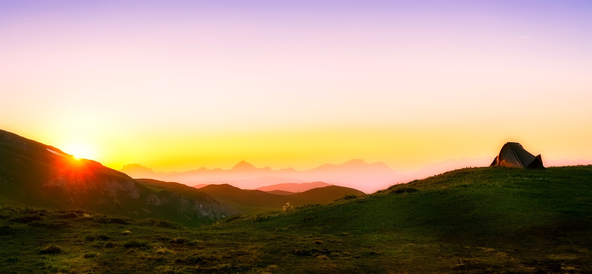https://pixabay.com/en/france-panorama-sunrise-dawn-fog-2530159/