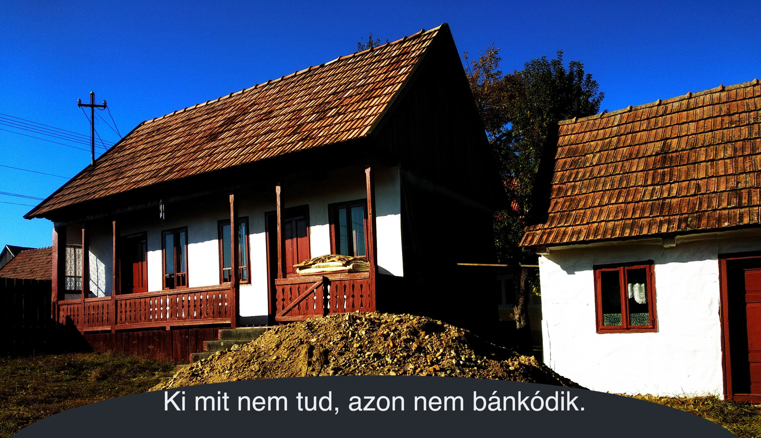 Ki mit nem tud, azon nem bánkódik.